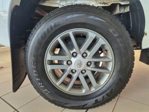 Toyota Hilux 3.0D-4D double cab Raider Legend 45 - Image 17