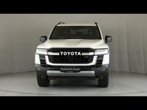 Toyota Land Cruiser 300 3.3D GR-Sport - Image 4