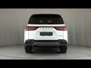 Lexus LX 500d Urban - Image 5