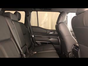 Toyota Land Cruiser Prado 2.8GD VX-R - Image 12