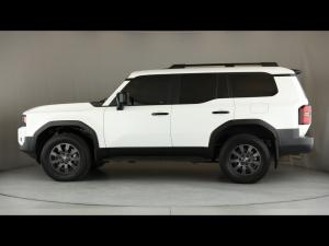 Toyota Land Cruiser Prado 2.8GD VX-R - Image 22