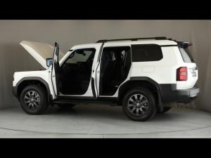 Toyota Land Cruiser Prado 2.8GD VX-R - Image 26
