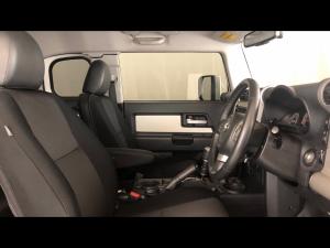 Toyota FJ Cruiser FJ Cruiser - Image 10