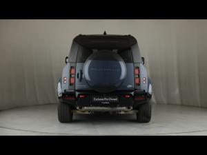 Land Rover Defender 110 D300 X-Dynamic HSE - Image 5