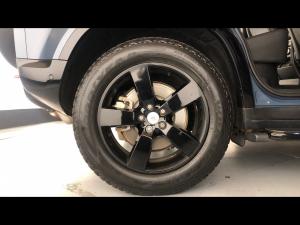 Land Rover Defender 110 D300 X-Dynamic HSE - Image 20