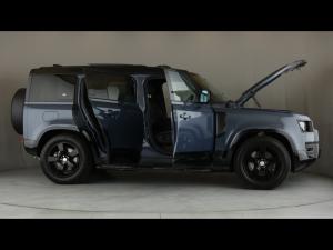 Land Rover Defender 110 D300 X-Dynamic HSE - Image 30