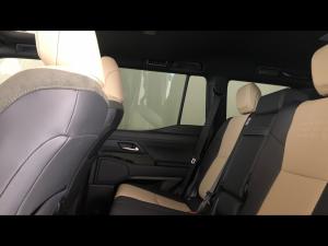 Lexus GX 550 Overtrail - Image 11