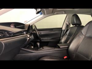 Lexus ES 250 EX - Image 7