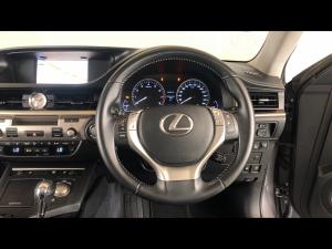 Lexus ES 250 EX - Image 8
