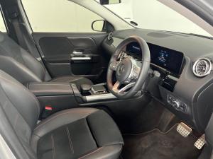 Mercedes-Benz GLA 200d automatic - Image 9