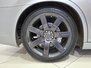 Chrysler 300C SRT8 - Image 12