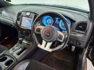 Chrysler 300C SRT8 - Image 9