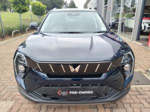 Mahindra XUV 3XO 1.2T AX7L - Image 2