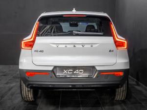 Volvo XC40 B4 Plus Dark - Image 6