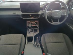 Toyota Hilux 2.8GD-6 double cab Raider 4x4 - Image 17