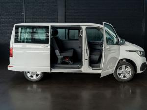 Volkswagen Transporter 2.0TDI Kombi SWB Trendline auto - Image 10