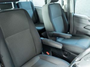 Volkswagen Transporter 2.0TDI Kombi SWB Trendline auto - Image 22