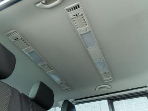 Volkswagen Transporter 2.0TDI Kombi SWB Trendline auto - Image 23