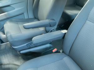 Volkswagen Transporter 2.0TDI Kombi SWB Trendline auto - Image 26
