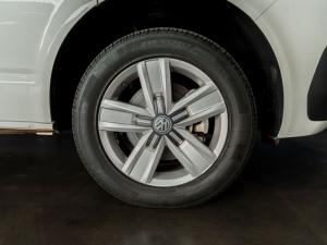 Volkswagen Transporter 2.0TDI Kombi SWB Trendline auto - Image 30