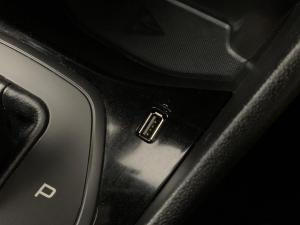 Ford Fiesta 1.0 Ecoboost Trend 5-Door automatic - Image 10