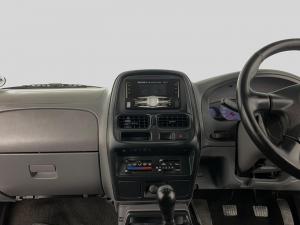 Nissan Hardbody NP300 2.5 TDi HI-RIDERD/C - Image 11