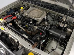 Nissan Hardbody NP300 2.5 TDi HI-RIDERD/C - Image 8