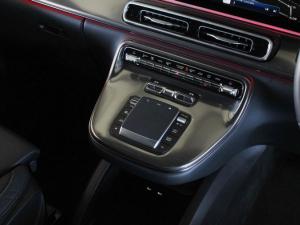 Mercedes-Benz V-Class V300d Exclusive - Image 9