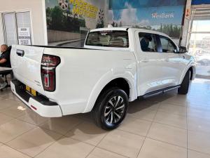 GWM P300 2.4T double cab LS 4x4 - Image 2