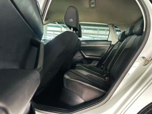 Volkswagen Polo hatch 1.0TSI Highline auto - Image 6