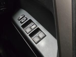 Toyota RAV4 2.0 GX - Image 14