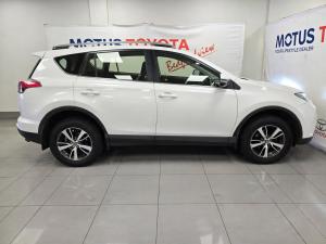 Toyota RAV4 2.0 GX - Image 3