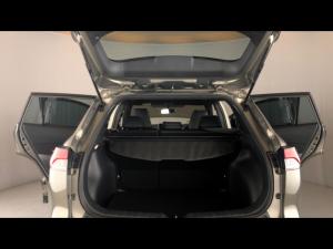 Toyota Corolla Cross 1.8 Xi - Image 13