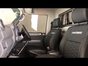 Toyota Land Cruiser 79 4.0 V6 single cab - Image 7