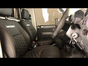 Toyota Land Cruiser 79 4.0 V6 single cab - Image 10