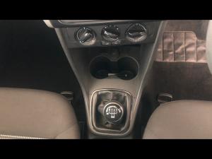 Volkswagen Polo Vivo hatch 1.4 Comfortline - Image 15
