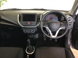 Toyota Vitz 1.0 XR manual - Image 6