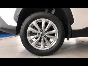 Toyota Corolla Cross 1.8 Xi - Image 20
