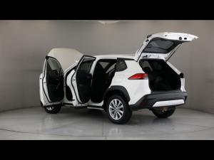Toyota Corolla Cross 1.8 Xi - Image 25