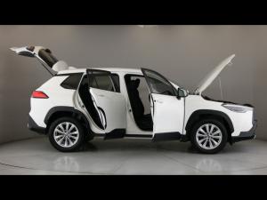 Toyota Corolla Cross 1.8 Xi - Image 30
