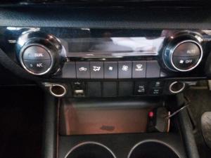 Toyota Hilux 2.8GD-6 double cab 4x4 Raider auto - Image 15