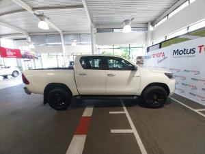 Toyota Hilux 2.8GD-6 double cab 4x4 Raider auto - Image 3