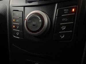 Mahindra XUV300 1.5D - Image 12