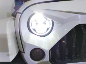 Jeep Wrangler Unlimited 3.6L Polar Edition - Image 20