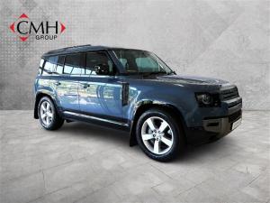 Land Rover Defender 110 D300 X-Dynamic HSE - Image 1