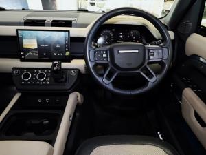 Land Rover Defender 110 D300 X-Dynamic HSE - Image 6