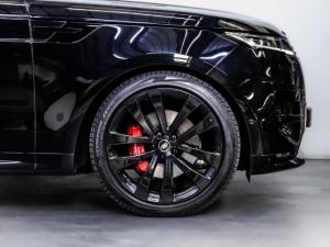 Land Rover Range Rover Sport D350 Dynamic HSE - Image 4