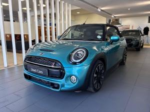 MINI Convertible Cooper S Convertible - Image 2