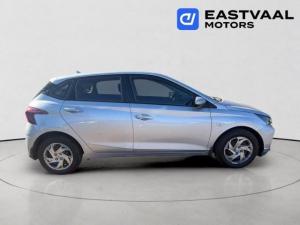 Hyundai i20 1.4 Motion auto - Image 8