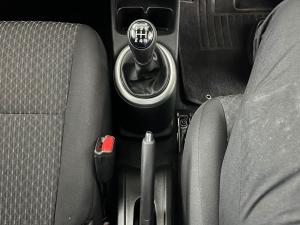 Toyota Vitz 1.0 XR manual - Image 14